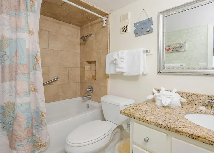 Apartment Island Winds West 178 *